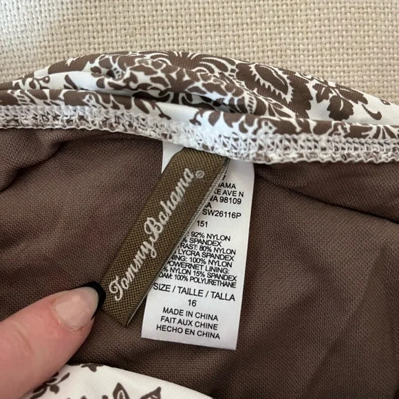 Tommy Bahama Brown and White swimsuit/cover up set. Size 16 NWOT - Picture 7 of 10